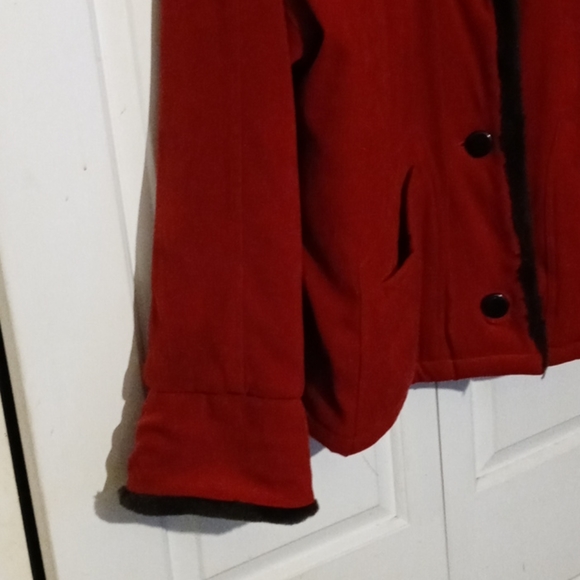 Gallery Red Coat with DK Brown fur SZ Large - Picture 4 of 9